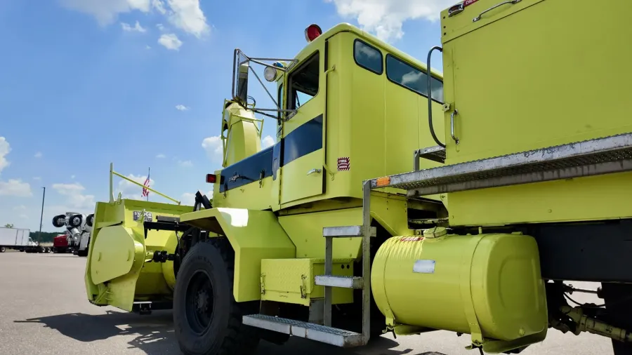 1980 Oshkosh Z | Photo 2 of 5