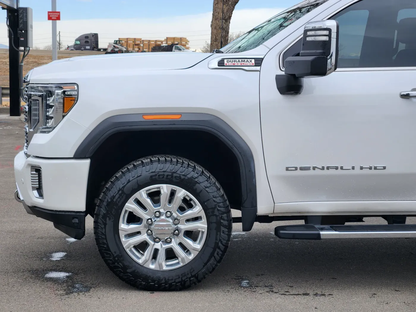 2020 GMC Sierra 2500HD Denali | Photo 4 of 26