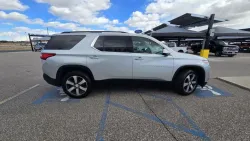 2019 Chevrolet Traverse | Thumbnail Photo 4 of 31