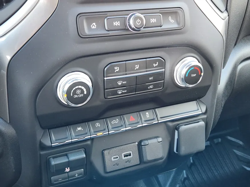 2026 GMC Sierra 1500 Pro | Photo 11 of 20