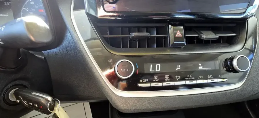 2024 Toyota Corolla | Photo 21 of 28