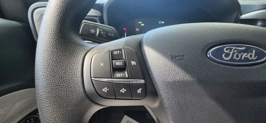2026 Ford Maverick | Photo 15 of 27