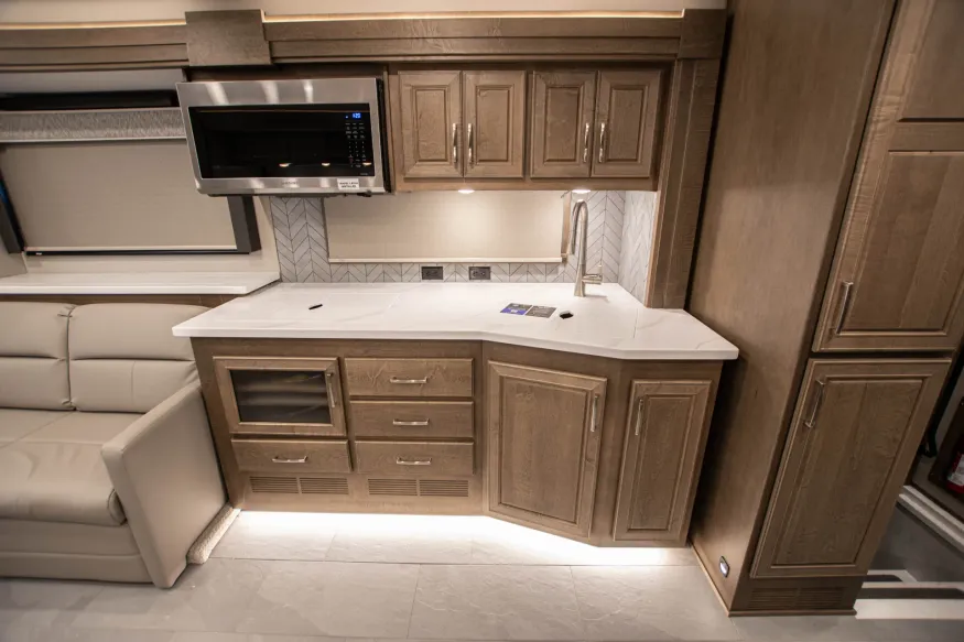 2026 Renegade Verona LE 40LTS | Photo 19 of 29