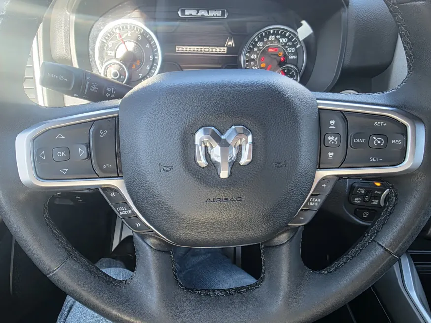 2025 RAM 1500 Big Horn | Photo 25 of 34