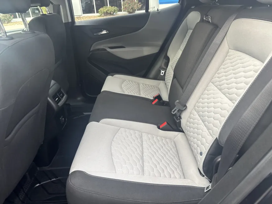 2020 Chevrolet Equinox LT | Photo 10 of 22