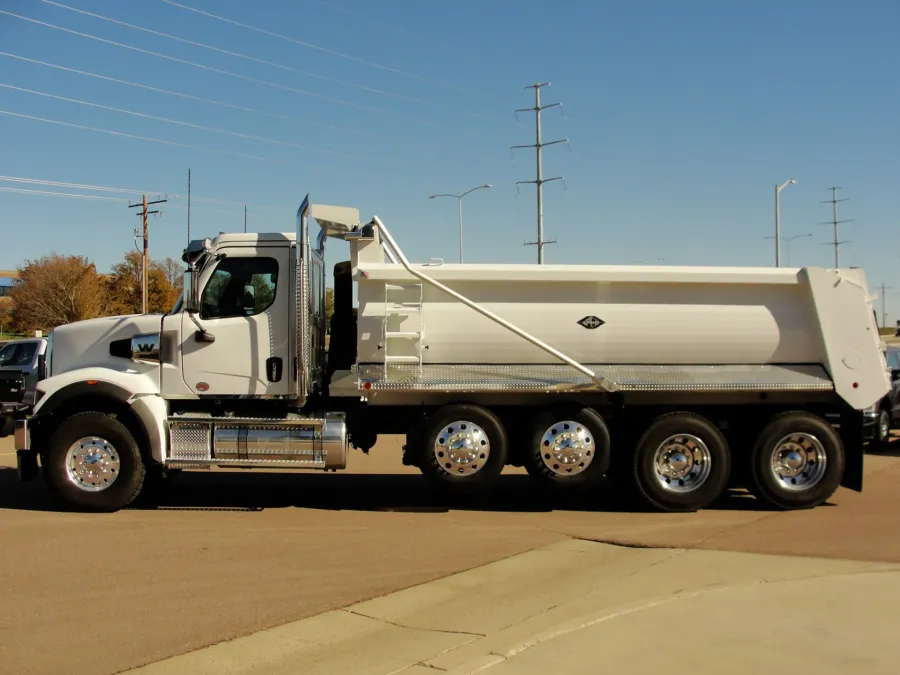 2026 Western Star 49X | Photo 2 of 20