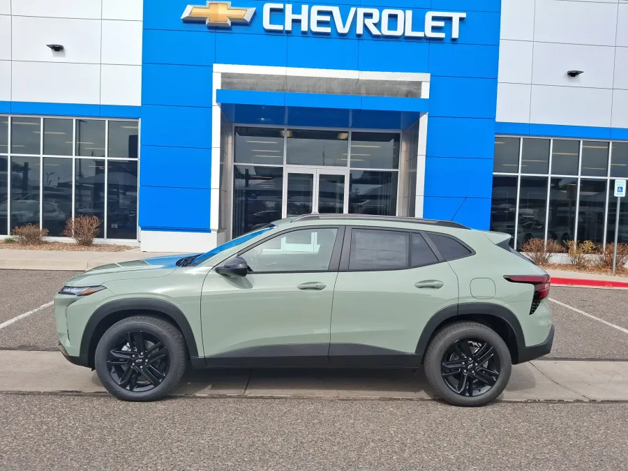 2026 Chevrolet Trax ACTIV | Photo 1 of 21