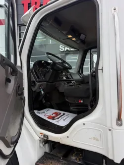 2013 Freightliner M2 106 | Thumbnail Photo 13 of 13