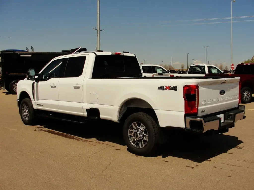 2026 Ford Super Duty F-350 | Photo 2 of 13