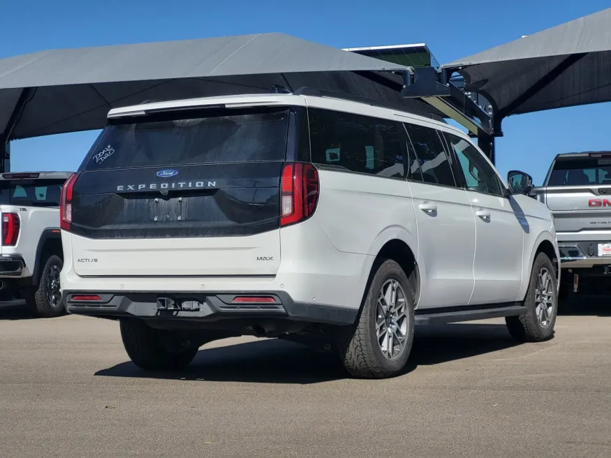 2025 Ford Expedition Max Active | Photo 6 of 27