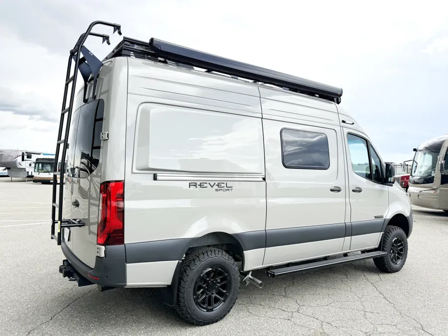 2027 Winnebago Revel Sport 44C | Photo 13 of 20