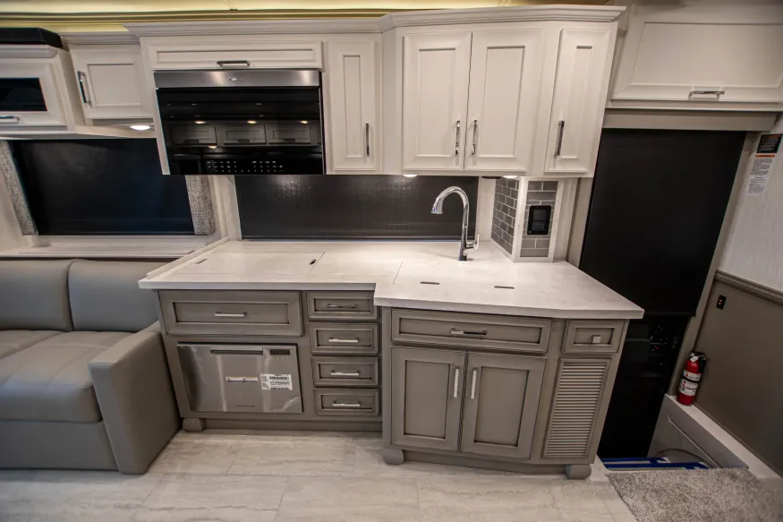 2026 Newmar Supreme Aire 4505 | Photo 17 of 27