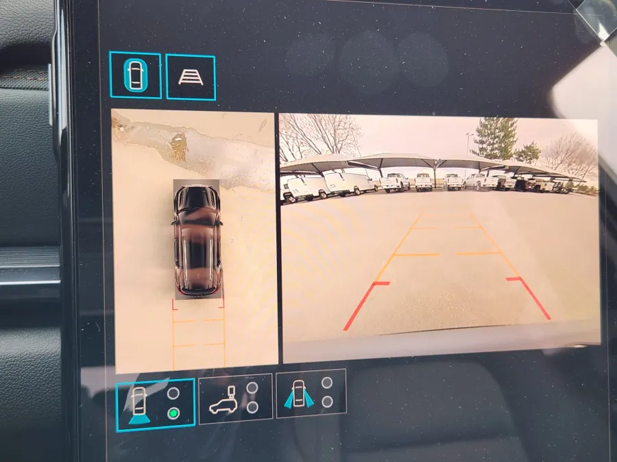 2026 GMC Terrain AT4 | Photo 12 of 23