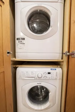 2020 Newmar Dutch Star 4369 | Thumbnail Photo 32 of 55