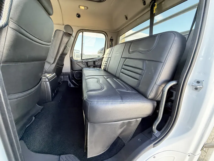 2023 Freightliner M2 106 Summit Hauler | Photo 10 of 22