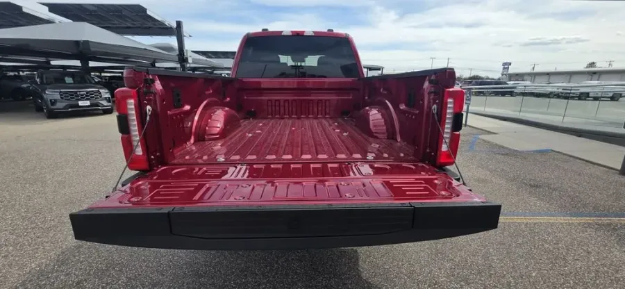 2026 Ford Super Duty F-250 | Photo 8 of 28