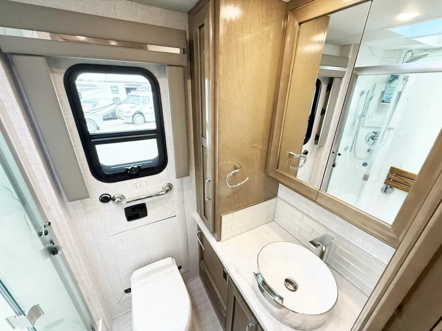 2026 Newmar Ventana 3512 | Photo 10 of 26