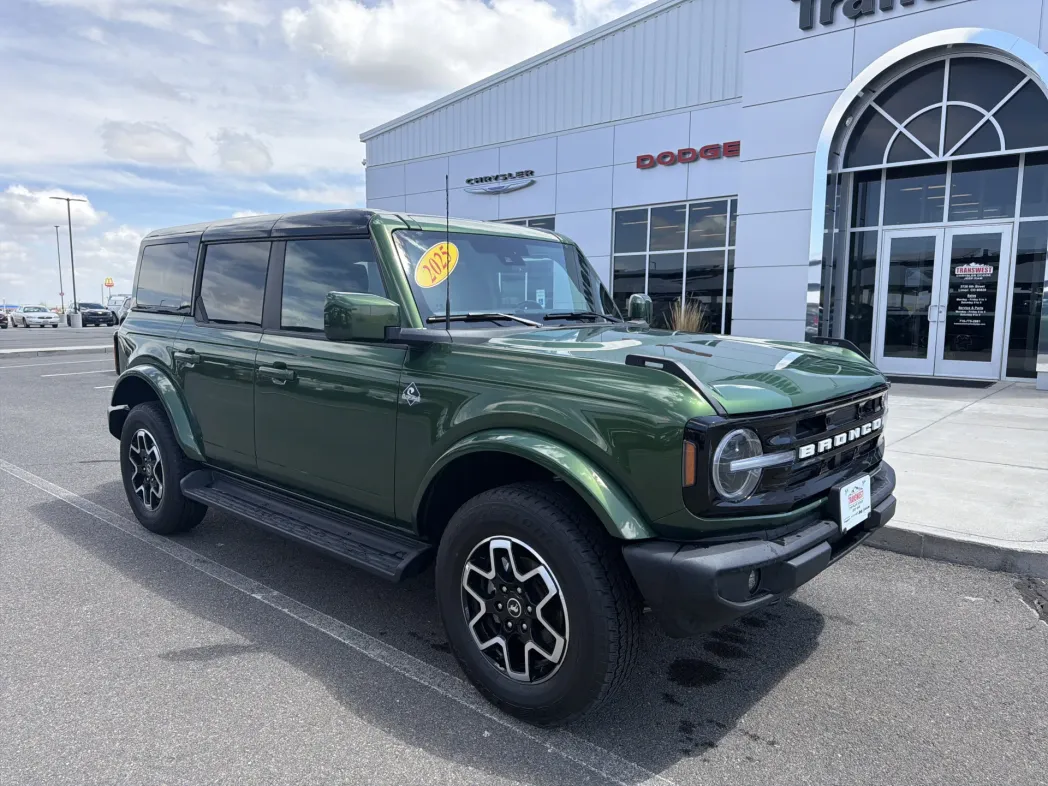 2025 Ford Bronco Outer Banks 