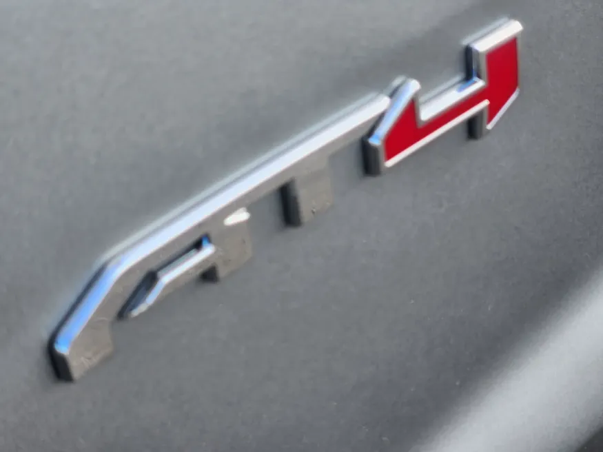 2026 GMC Acadia AT4 | Photo 6 of 22