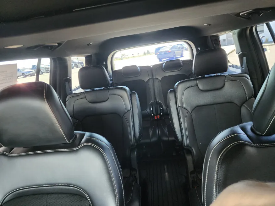 2024 Jeep Grand Cherokee L Altitude X | Photo 26 of 28