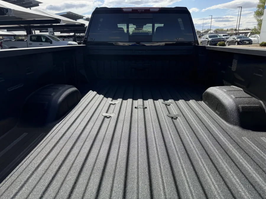 2026 Chevrolet Silverado 3500HD High Country | Photo 8 of 22