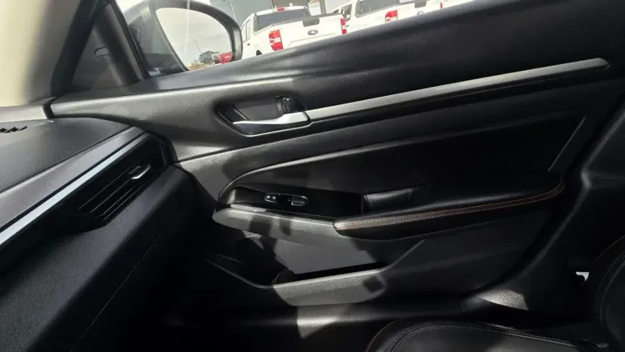 2024 Nissan Altima | Photo 24 of 27