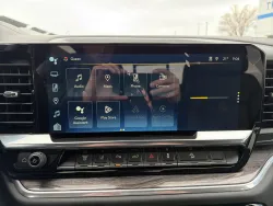 2026 Chevrolet Silverado 2500HD LTZ | Thumbnail Photo 15 of 20