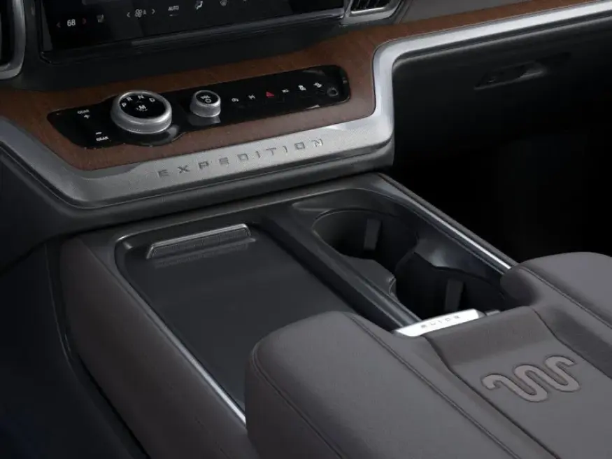 2026 Ford Expedition | Photo 14 of 23