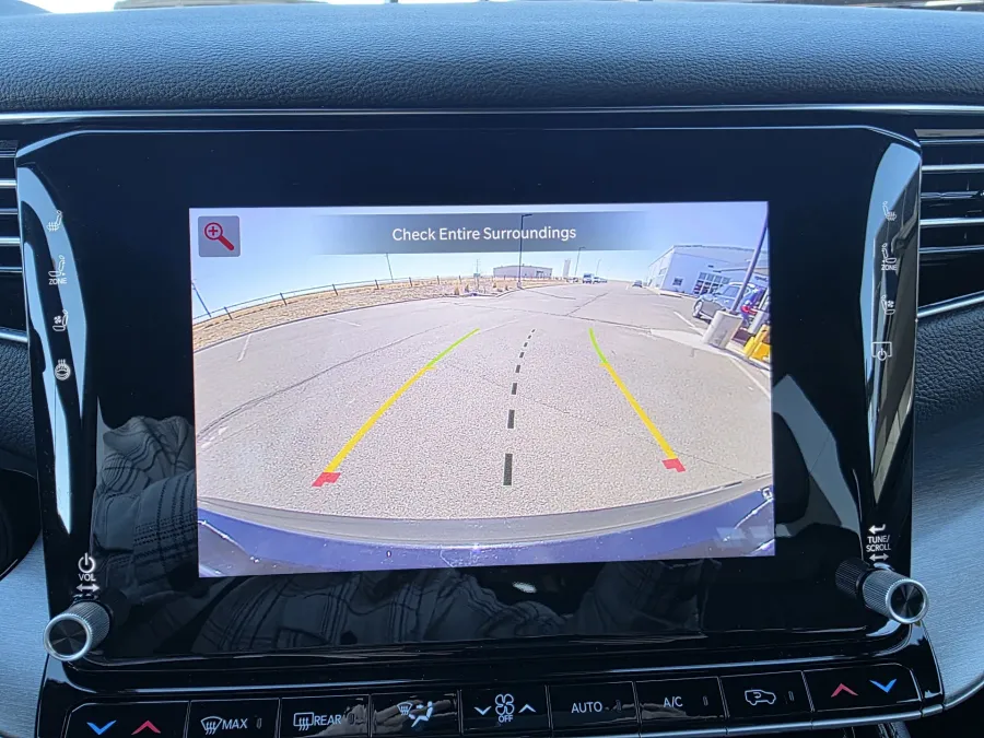 2025 Jeep Wagoneer L Base | Photo 26 of 34