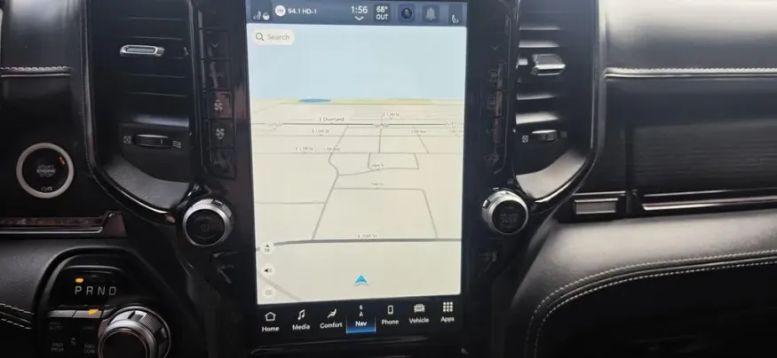 2022 RAM 1500 | Photo 24 of 35