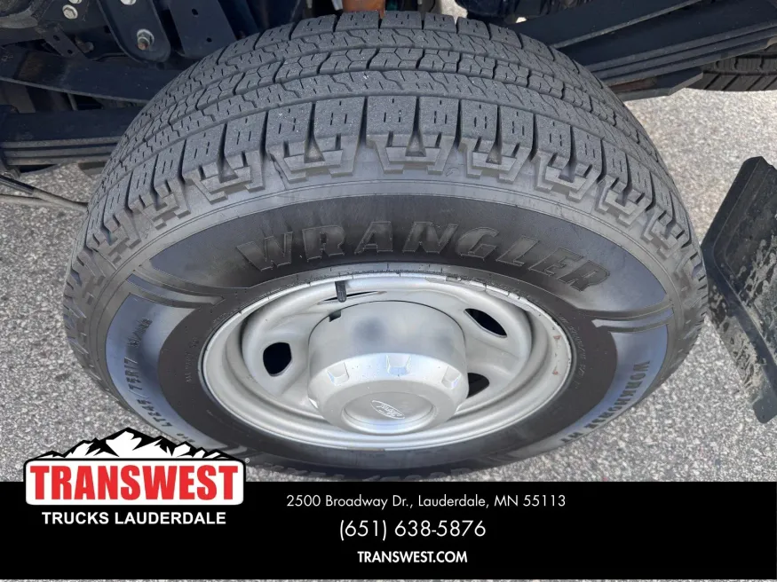 2022 Ford Super Duty F-350 XL | Photo 18 of 22