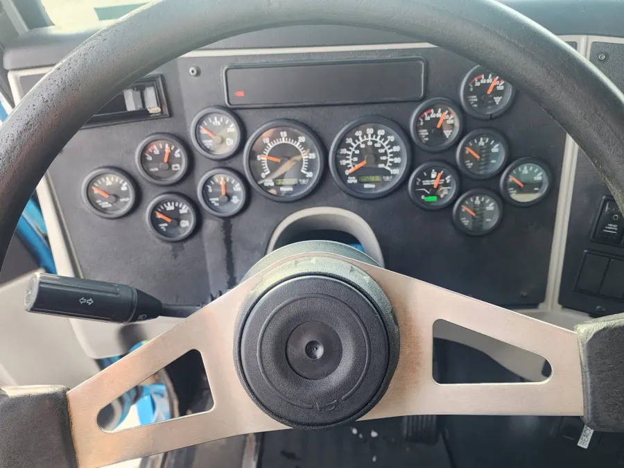 2019 Western Star 4700SB | Photo 10 of 14