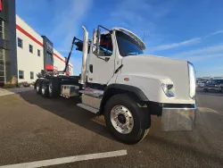 2026 Freightliner 114SD | Thumbnail Photo 3 of 12