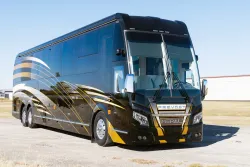 2026 Emerald Prevost H3-45 Triple Slide | Thumbnail Photo 3 of 29