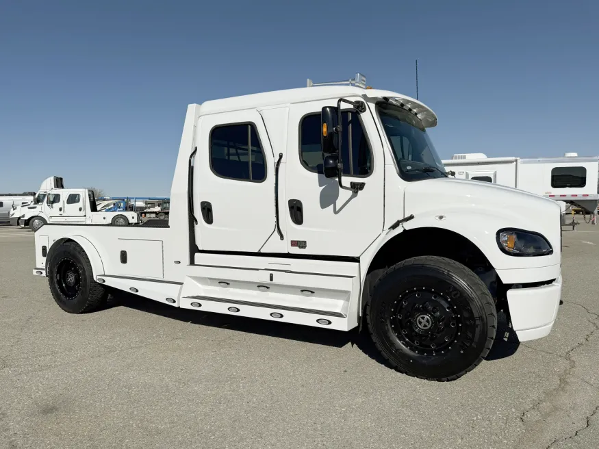 2025 Freightliner M2 106 Plus Summit Hauler | Photo 22 of 22