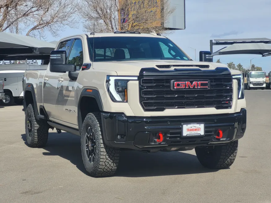 2026 GMC Sierra 2500HD AT4X | Photo 2 of 32