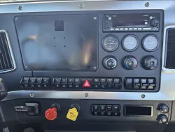 2025 Western Star 47X | Thumbnail Photo 15 of 17