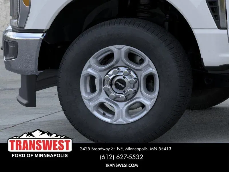 2026 Ford Super Duty F-350 XLT | Photo 18 of 22