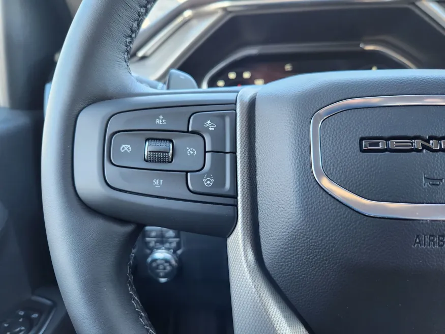 2026 GMC Sierra 1500 Denali | Photo 23 of 31