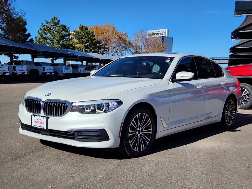 2019 BMW 5 Series 530i xDrive | Photo 3 of 29