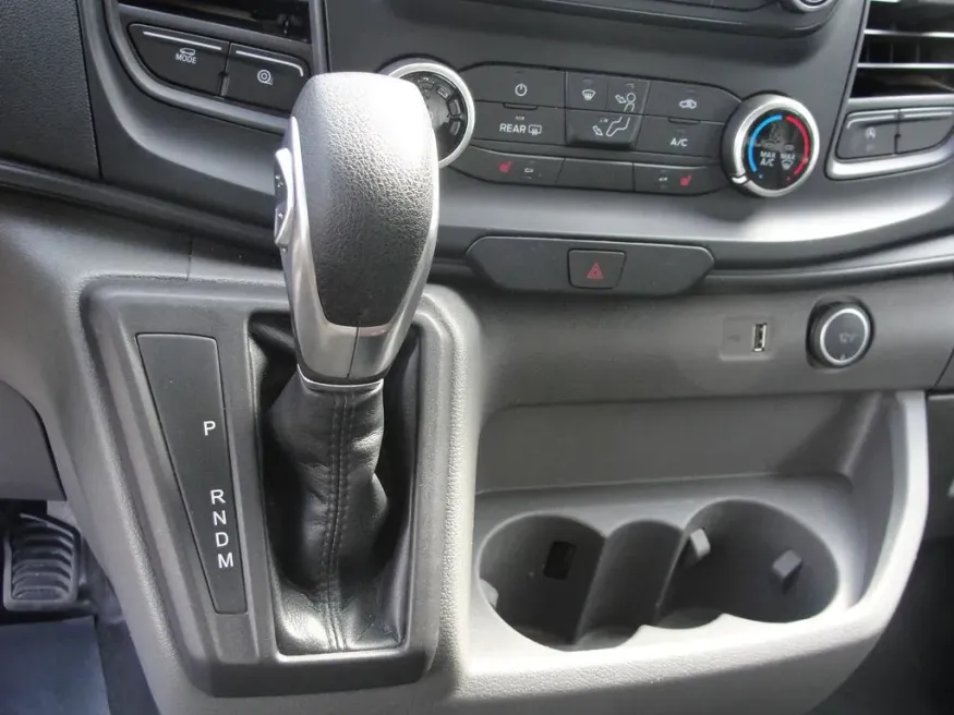 2022 Ford Transit-150 Base | Photo 9 of 13