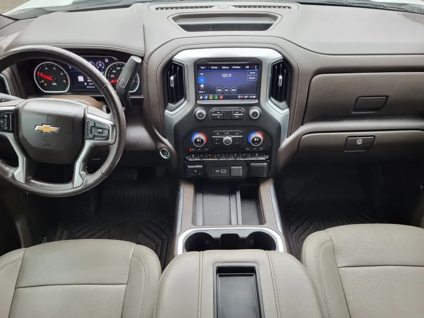 2022 Chevrolet Silverado 2500HD LTZ | Photo 27 of 36