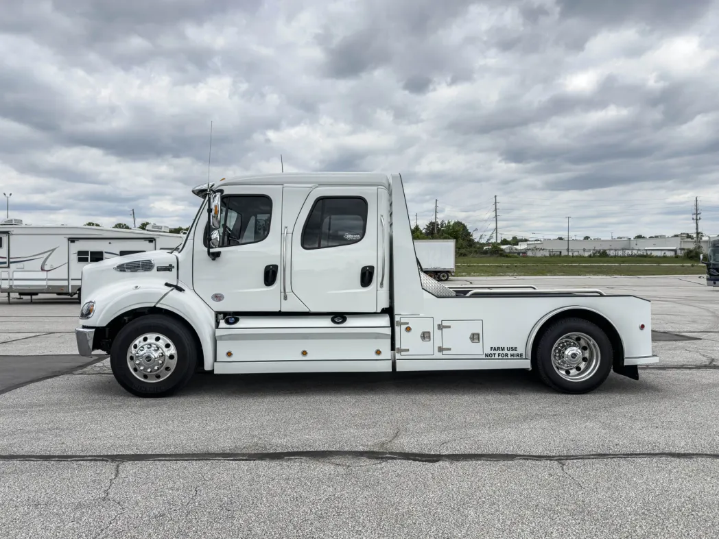 2022 Freightliner M2 112 Western Hauler 