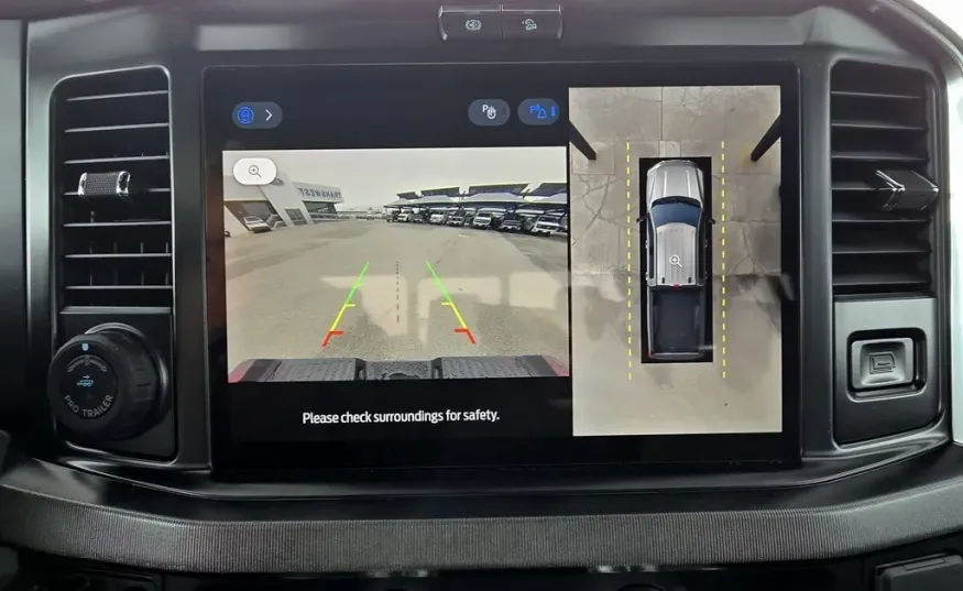 2026 Ford Super Duty F-350 | Photo 25 of 37