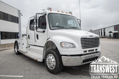 2015 Freightliner M2 106 Summit | Thumbnail Photo 6 of 22