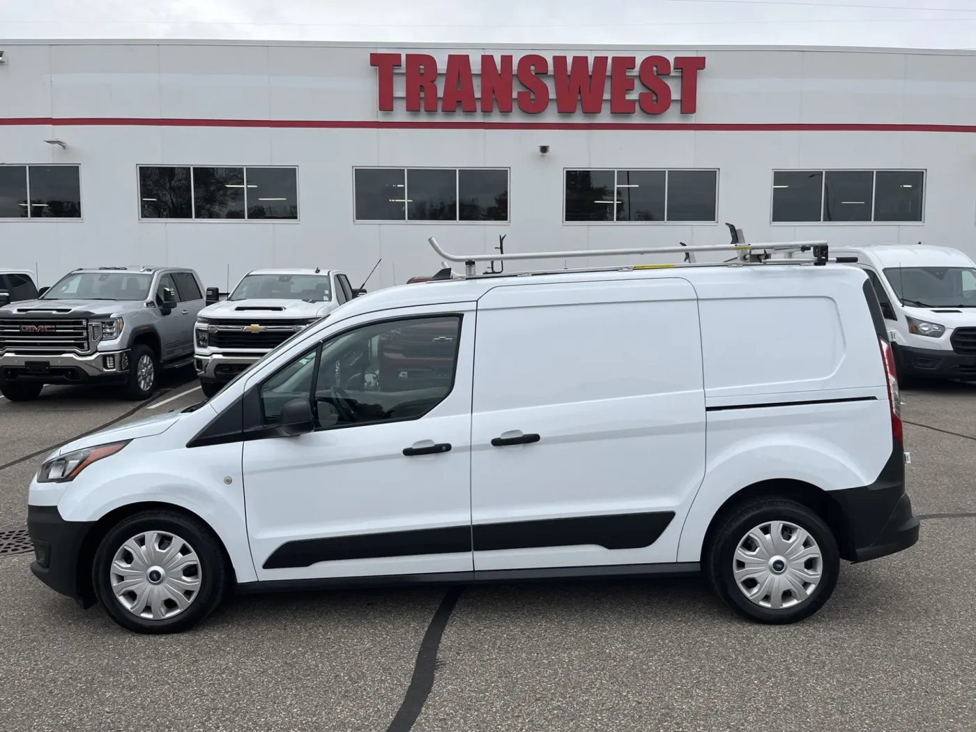 2022 Ford Transit Connect XL | Photo 2 of 21