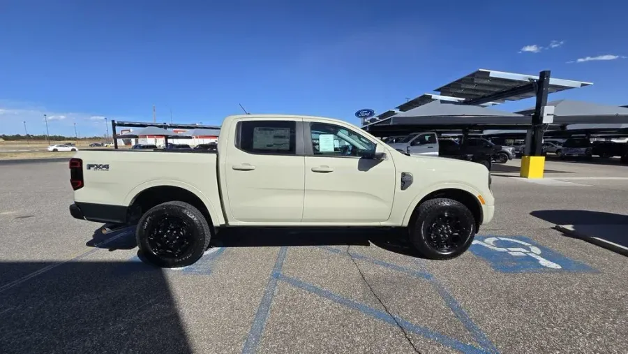 2026 Ford Ranger | Photo 4 of 30