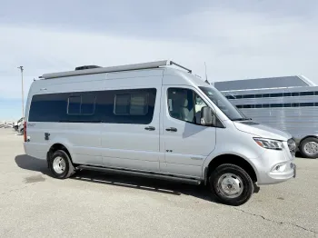 2020 Winnebago Boldt 70KL