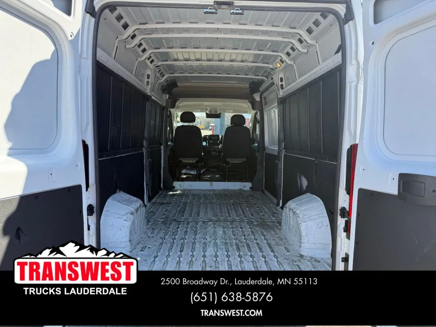 2023 RAM ProMaster 2500 High Roof | Photo 11 of 20