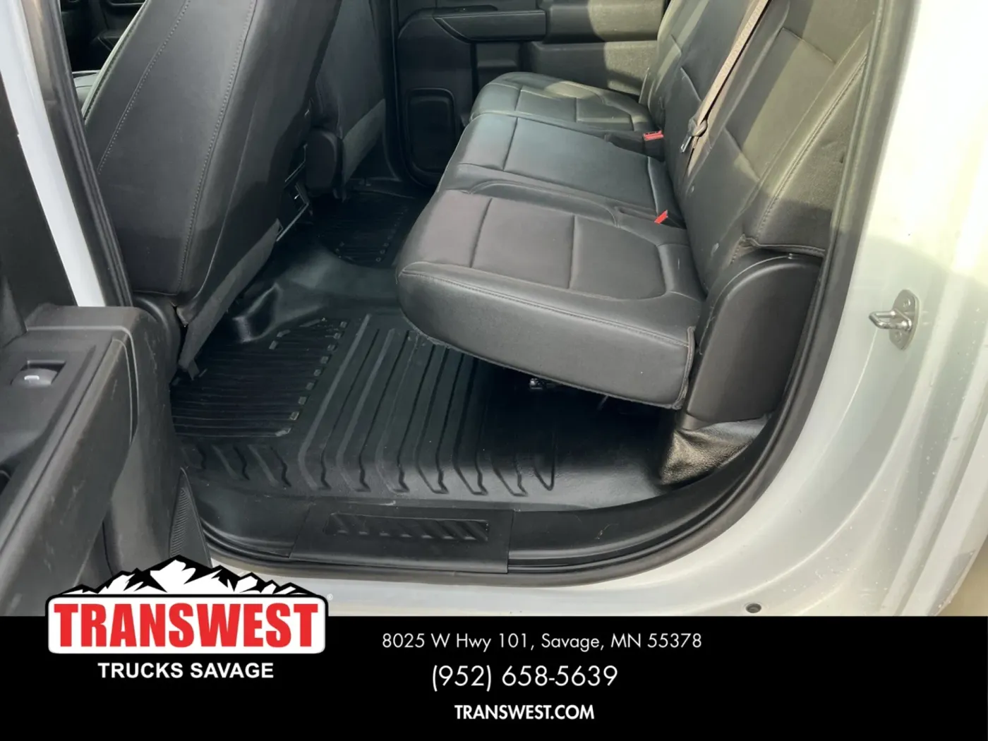 2023 Chevrolet 3500 | Photo 5 of 17